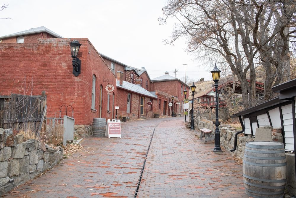 Brick walls along Reeder's Alley