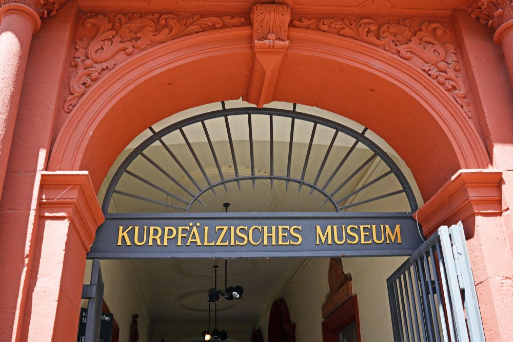 Entrance to the Kurpfälzisches Museum