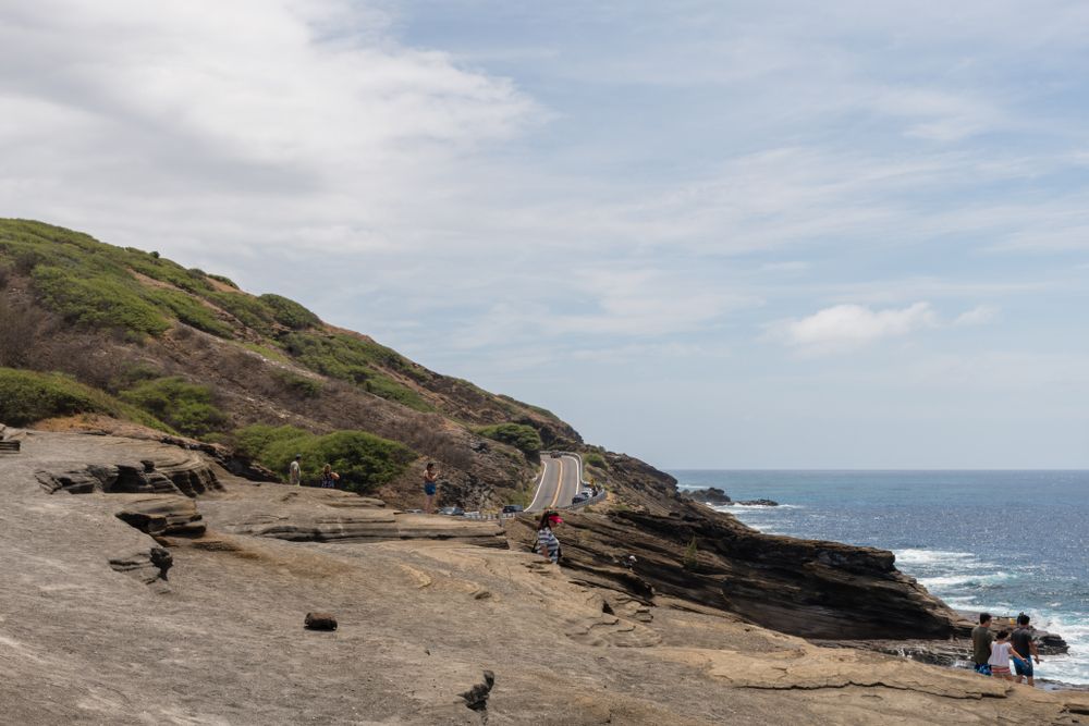 People at Lanai Lookout