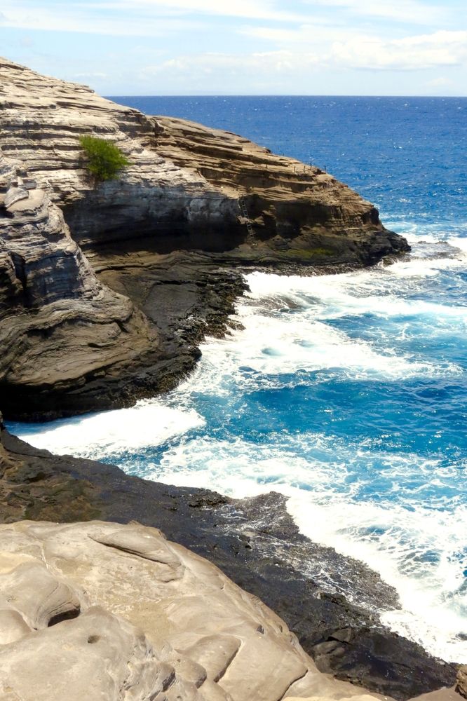 Ocean waves below Spitting Caves