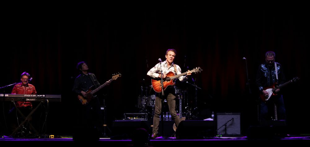 A band playing at paramount.