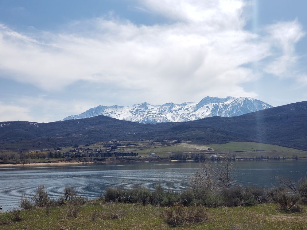 Scenic view of Pineview Reservoir