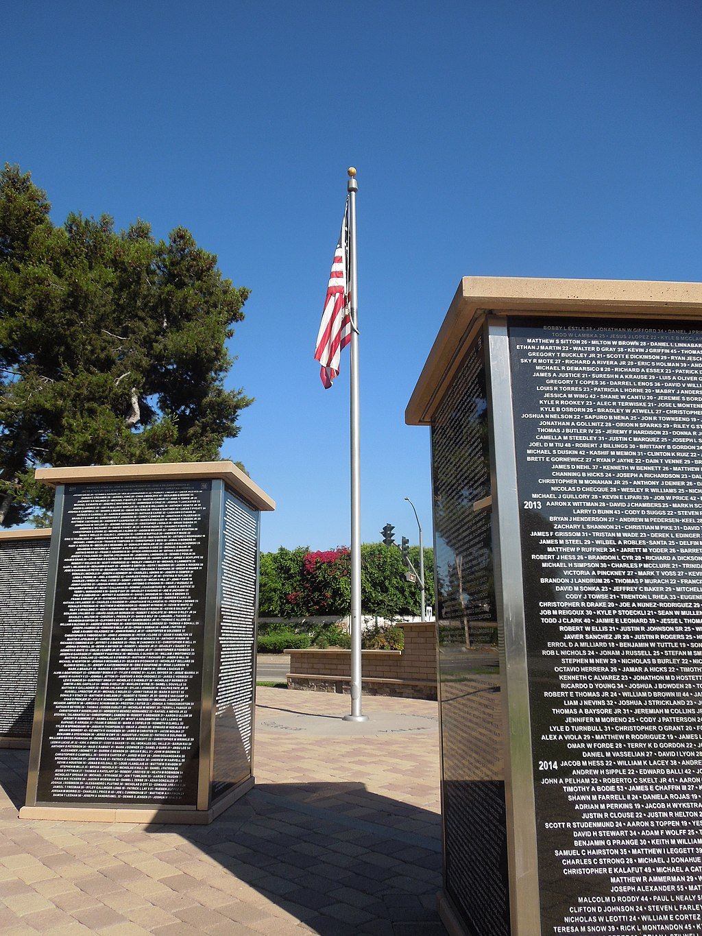 Memorials at Northwood Gratitude and Honor Memorial