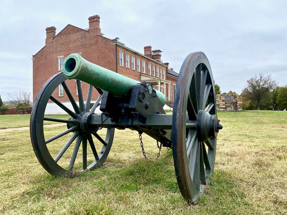 Canon on the grounds of Fort Smith National Historic Site