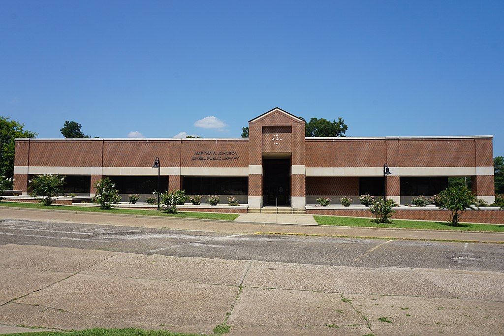 Exterior of Idabel Public Library