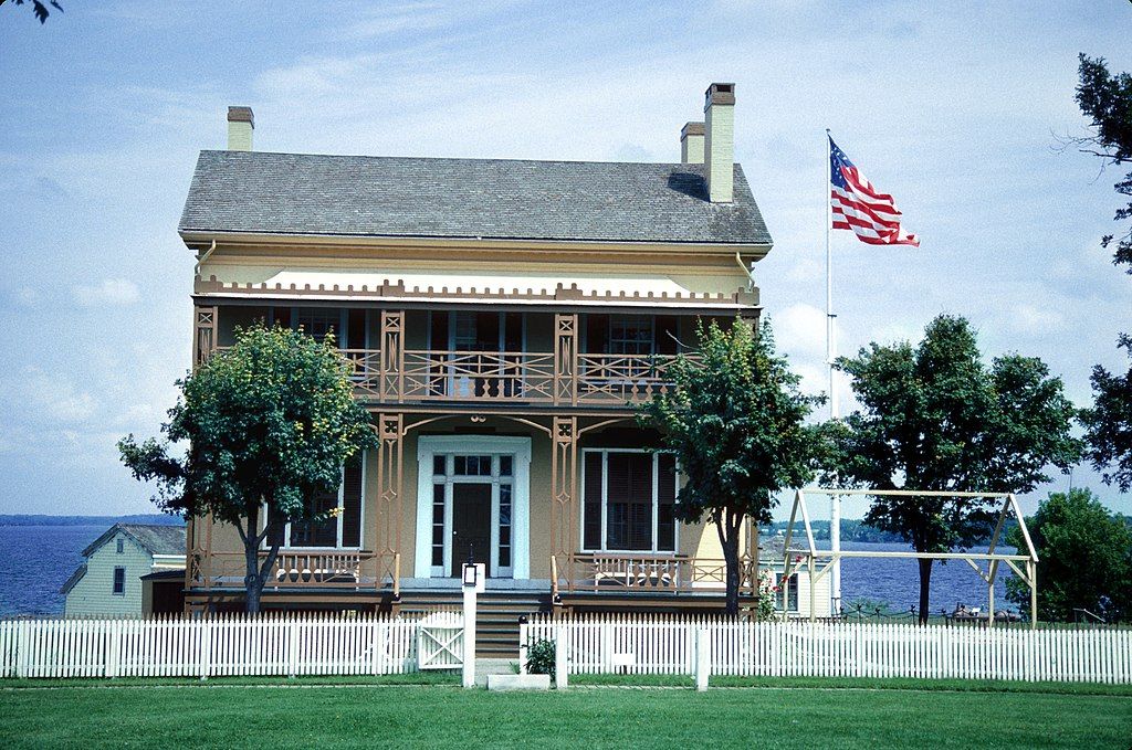 Daytime view of Sackets Harbor Battlefield