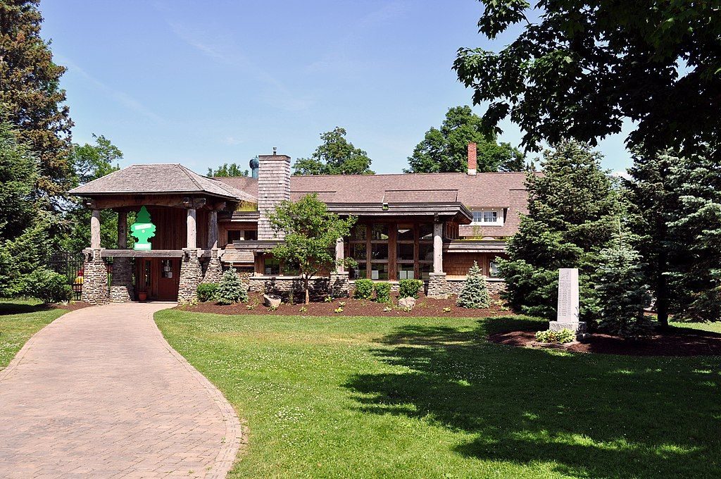 Exterior of Zoo New York