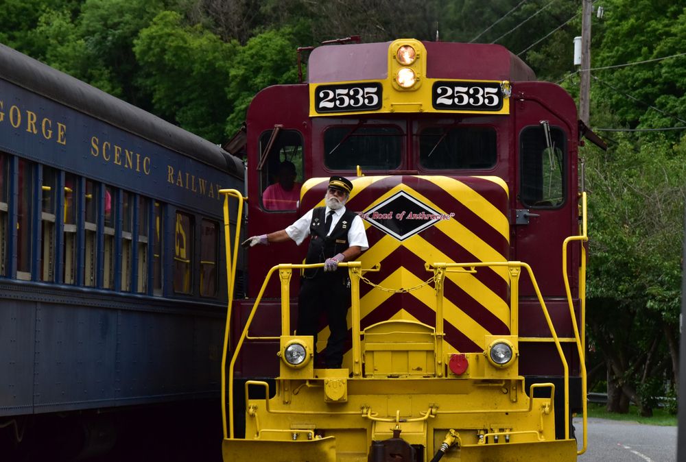 Red and yellow train in Lehigh Gorge Scenic Railway