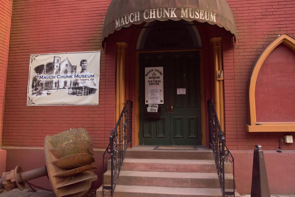 Front entrance of Mauch Chunk Museum