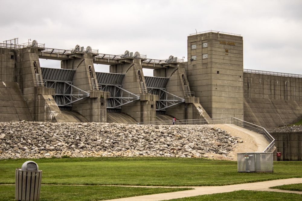 A dam at Deer Creek State Park