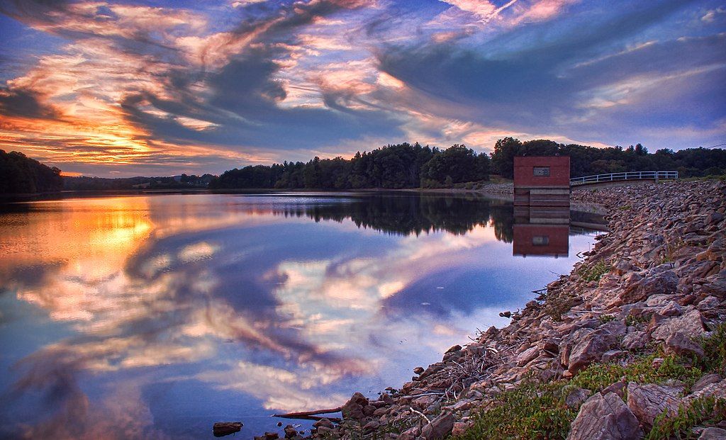 Beautiful sunset sky reflecting on Hammertown Lake