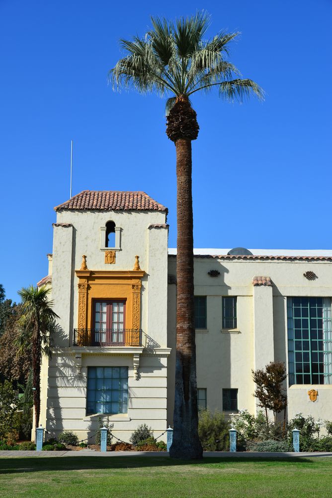 Facade of the Kern County Museum
