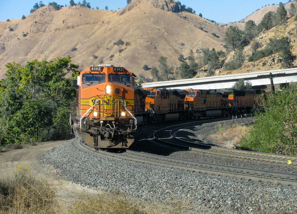 A train at Tehachapi Loop