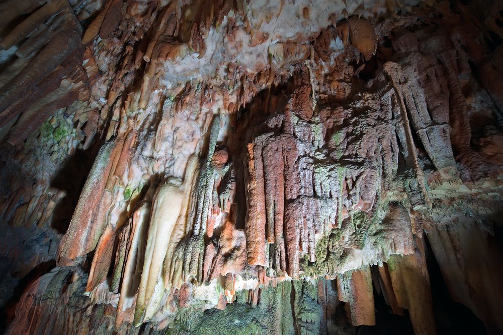 Details of the Drogarati Cave