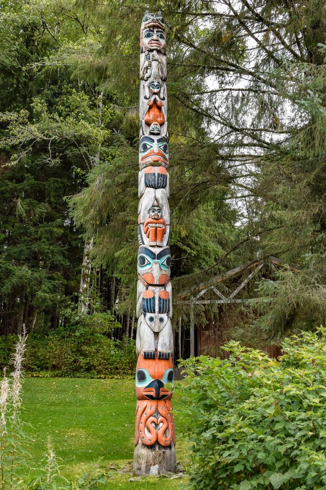A tall totem pole at Totem Bight State Park