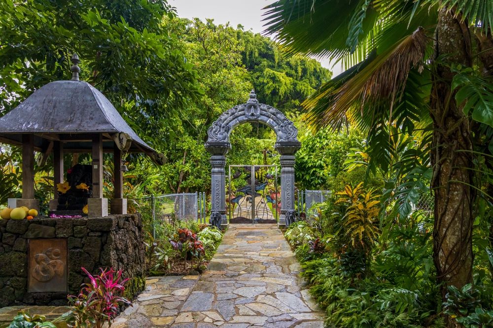 Entrance gate to the Kauai's Hindu Monastery