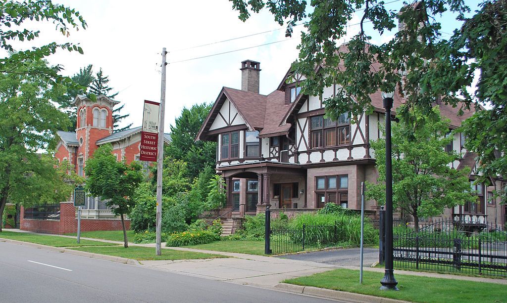 A house at South Street Historic District