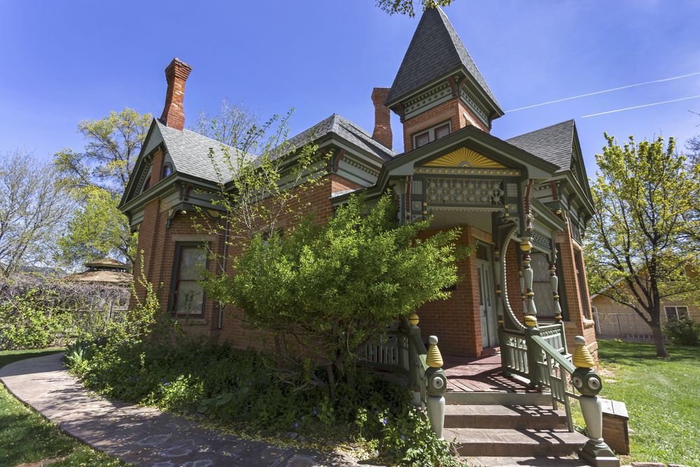 Facade of Kanab Heritage House Museum