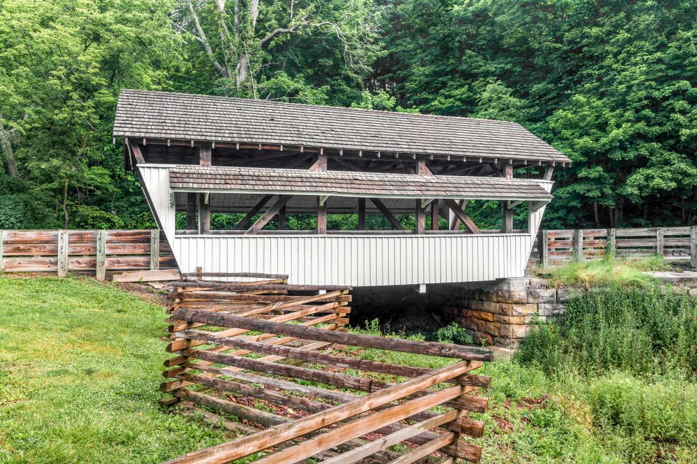The body of Rock Mill Covered Bridge
