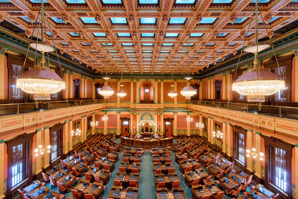 Chandeliers and ceiling of State Capitol Building