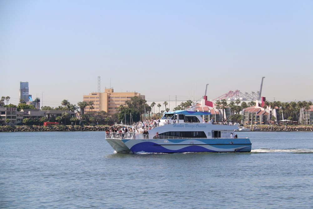 People aboard the Harbor Breeze Cruises
