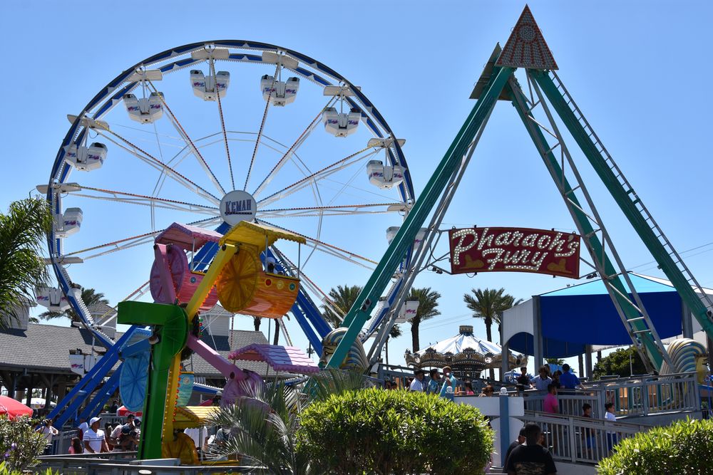 Amusement rides at Kemah Boardwalk