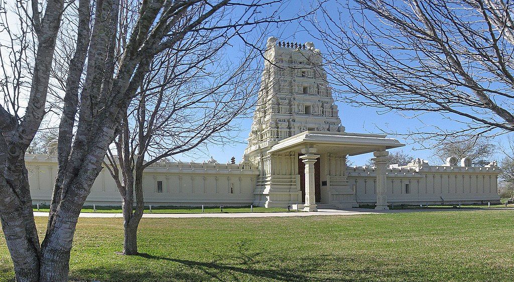 Exterior of the Sri Meenakshi Temple