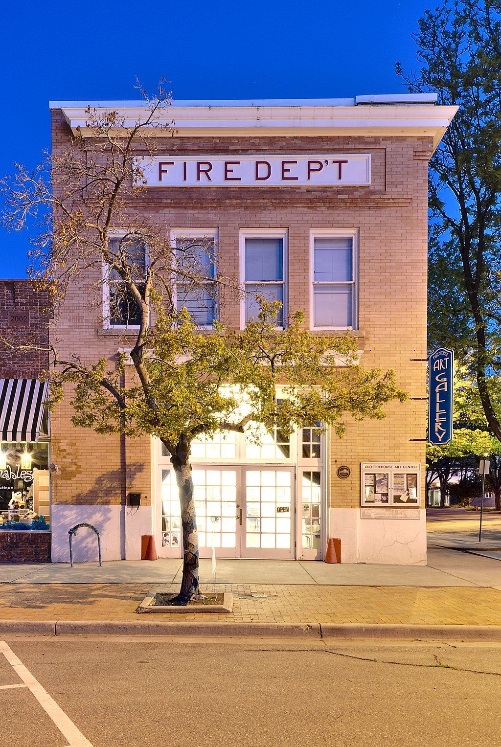Exterior of the Firehouse Art Center