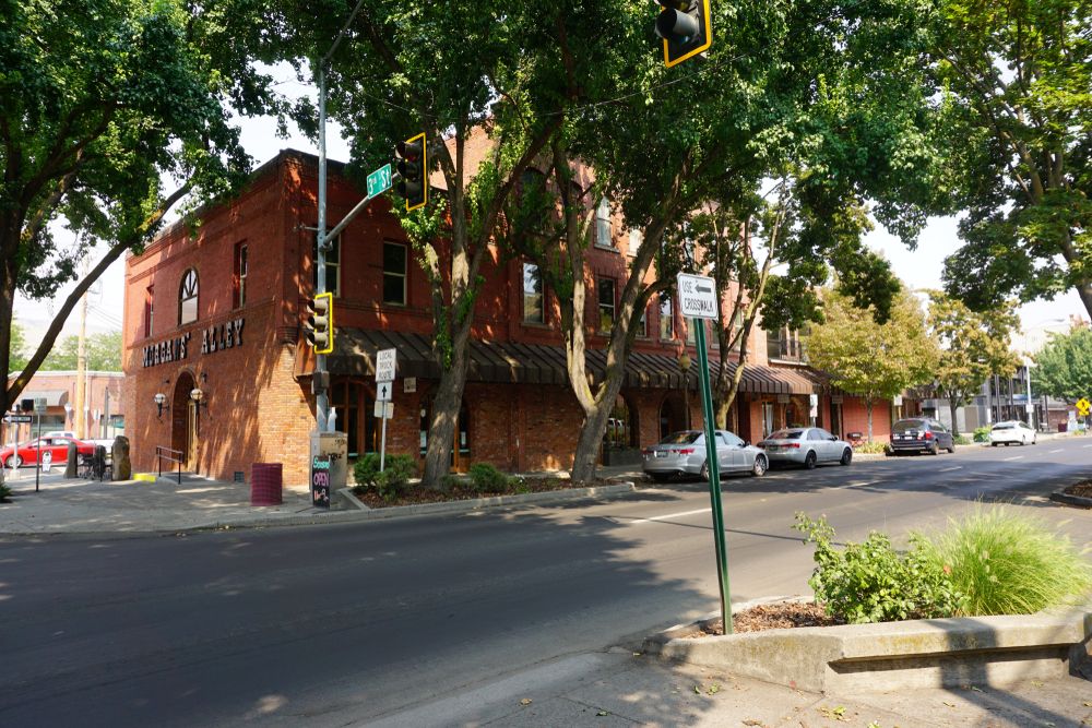 A street at Downtown Lewiston