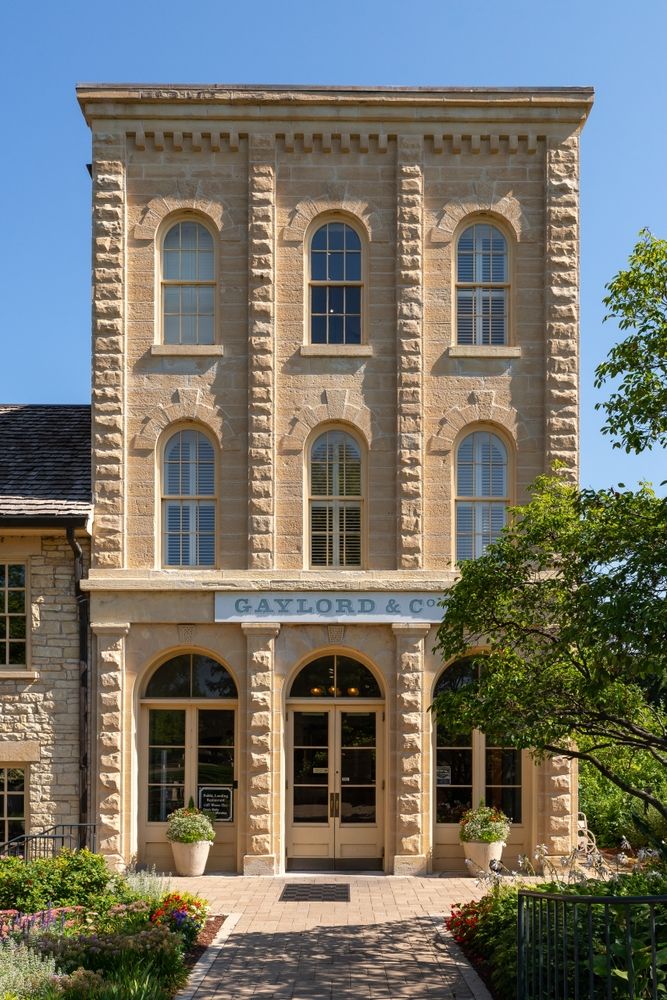 Exterior of the Gaylord Building