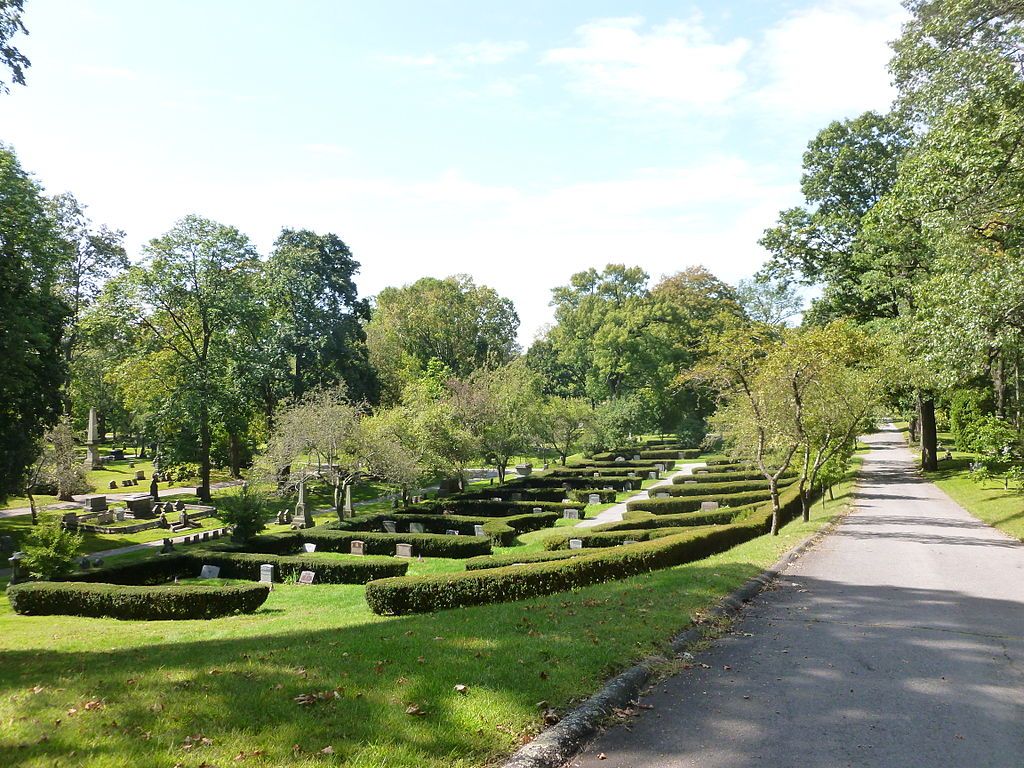 Trail at Lowell Cemetery