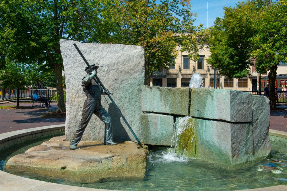 Sculpture fountain at Lowell Heritage State Park