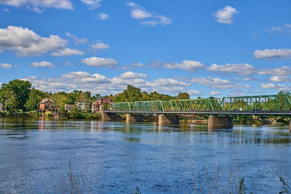 Daytime view of New Hope-Lambertville Toll-Supported Bridge