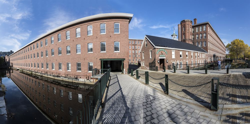 Exterior of Boott Cotton Mills Museum