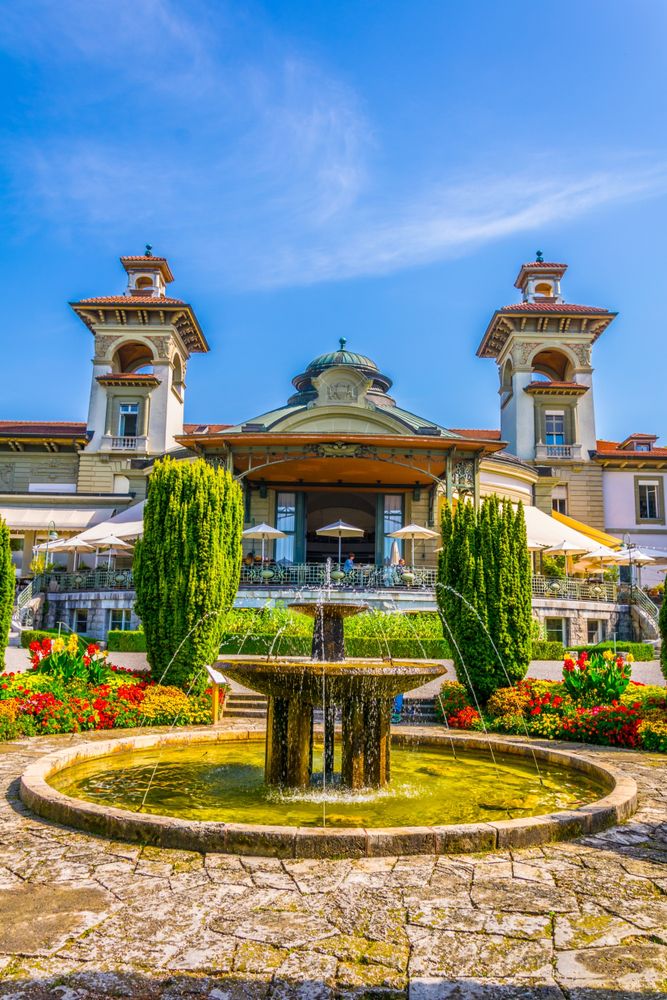 Water fountain at Esplanade de Montbenon