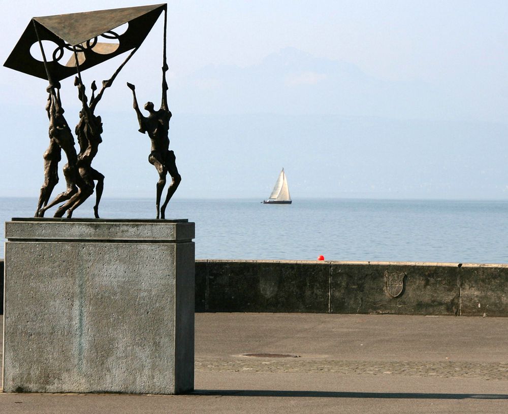 Statue in front of Olympic Museum