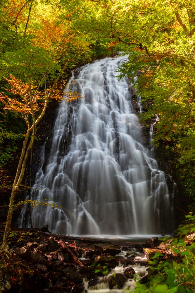 Daytime view of Crabtree falls