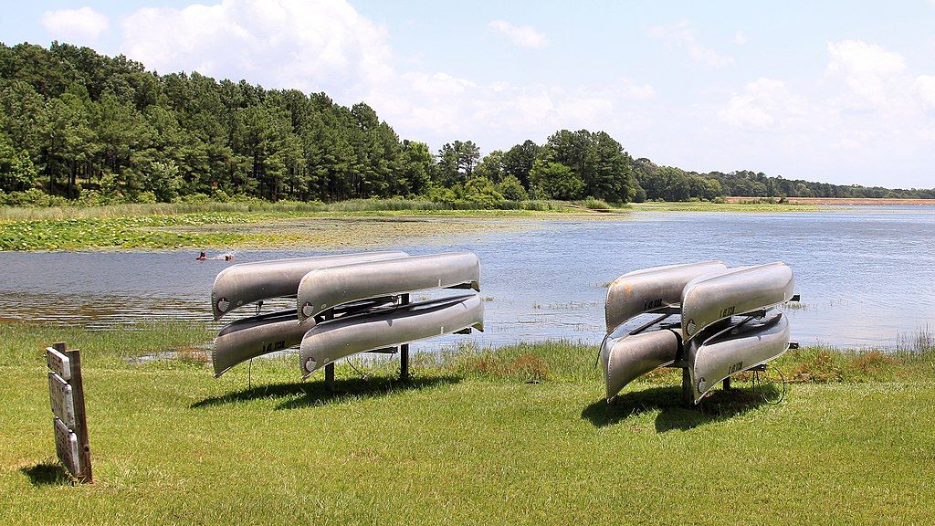 Canoes at Martin Creek Lake State Park