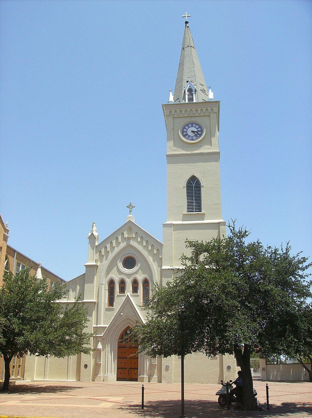 Exterior of the San Agustin Cathedral
