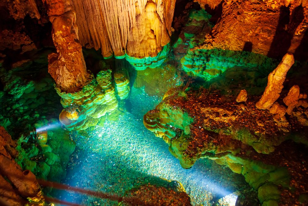 Wishing well inside Luray Caverns