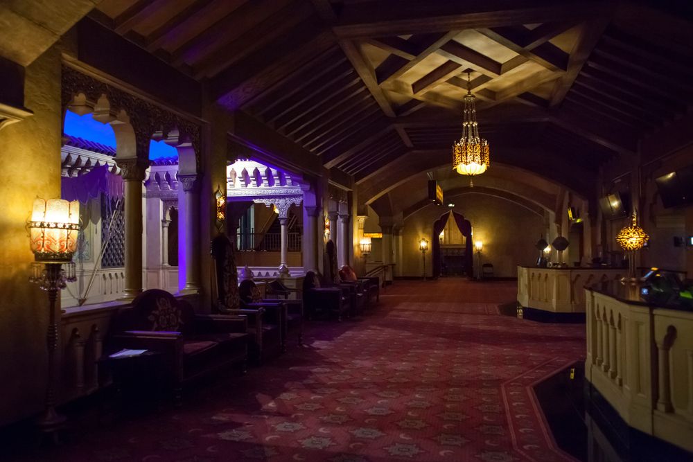 Grand corridor in the Fox Theatre