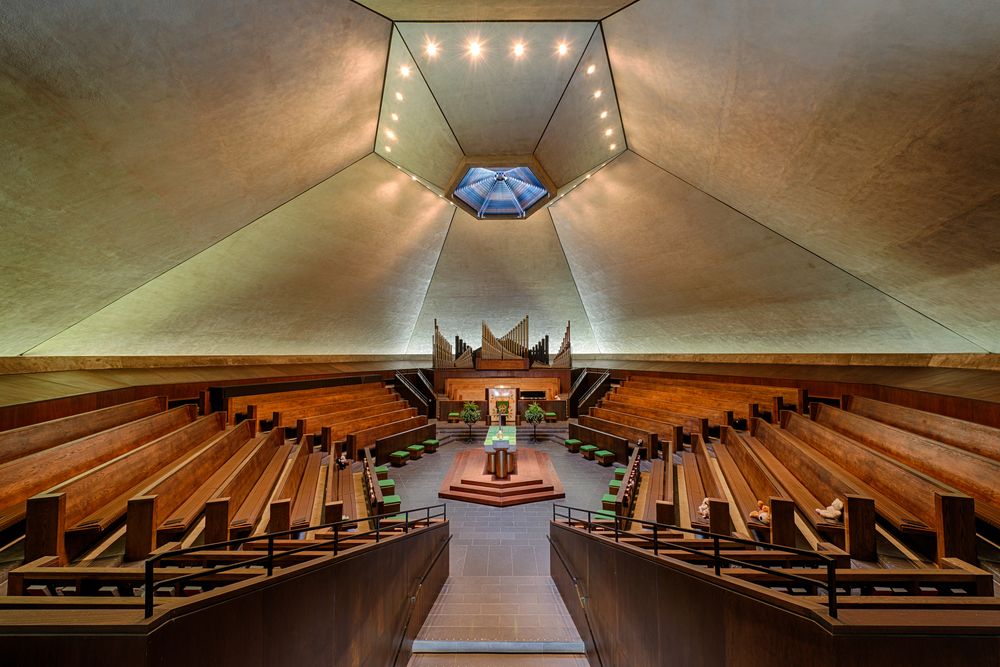View of Majestic North Christian Church