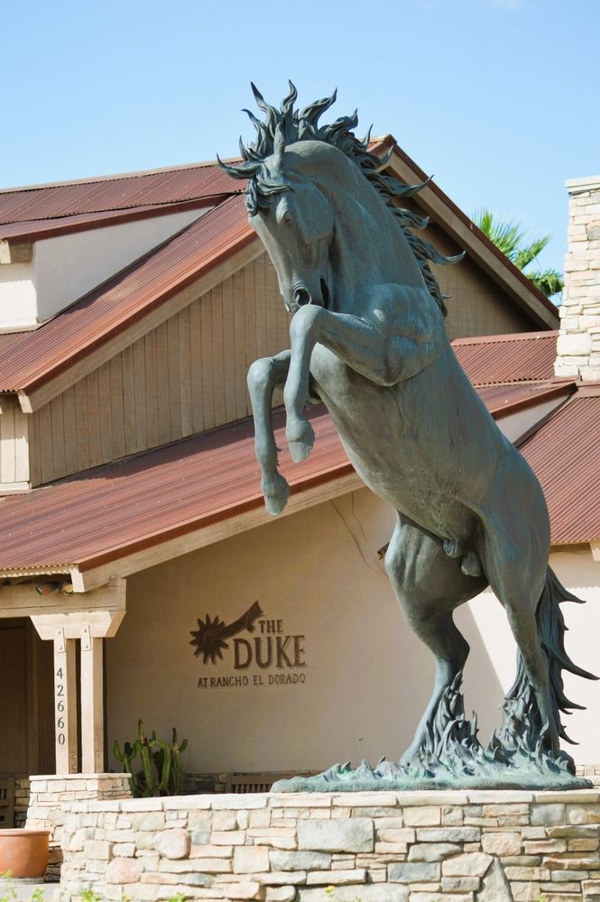 Horse statue at The Duke at Rancho El Dorado