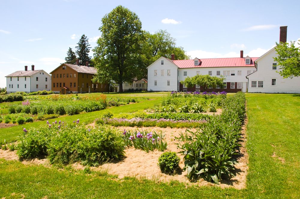 Houses and a garden at Canterbury Shaker Village
