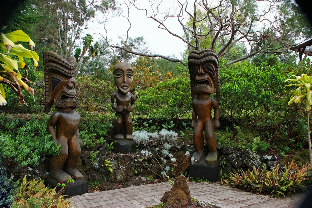 Tiki sculptures at Kula Botanical Gardens