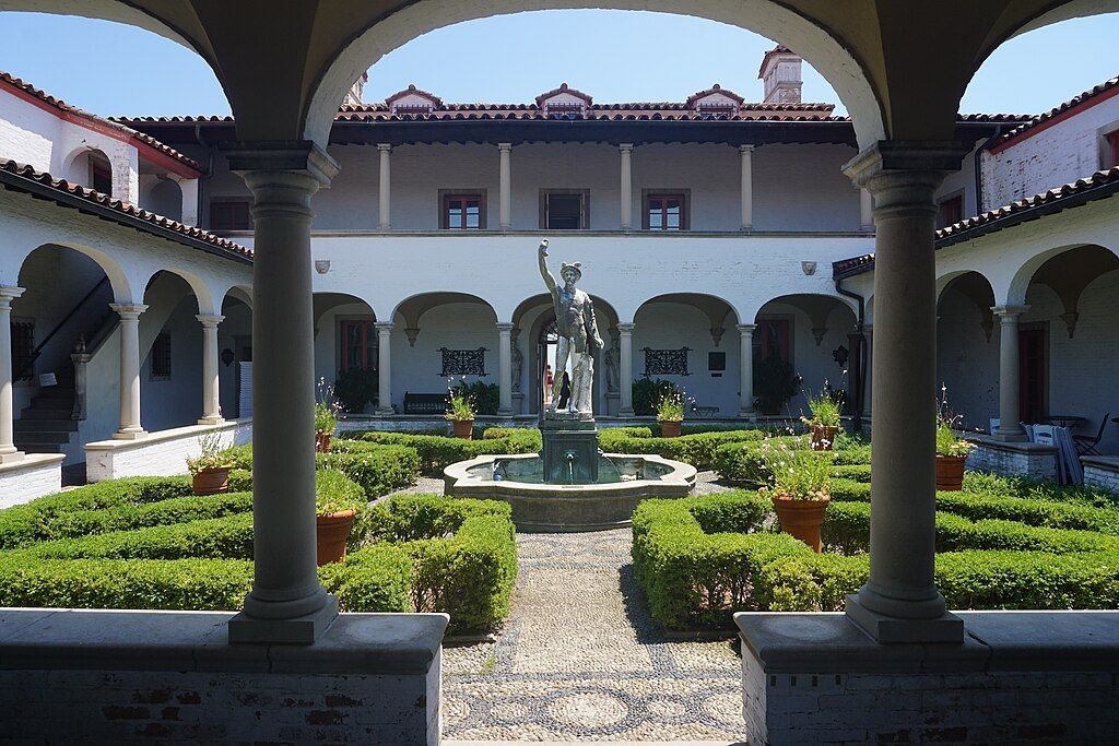 Garden at Villa Terrace Decorative Arts Museum