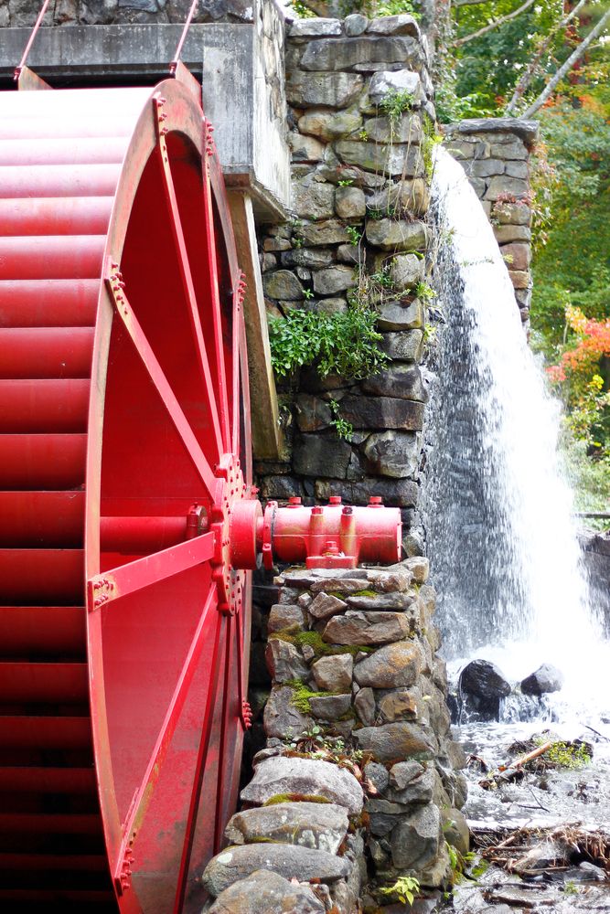 Waterwheel and waterfall of Wayside Inn Grist Mill