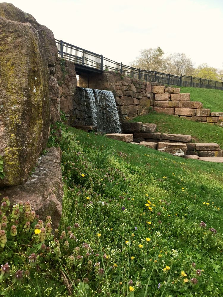 A small waterfall at Hubbard Park