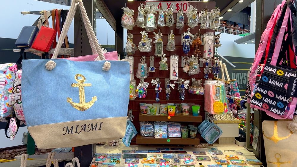 Souvenir shop at Bayside Market Place