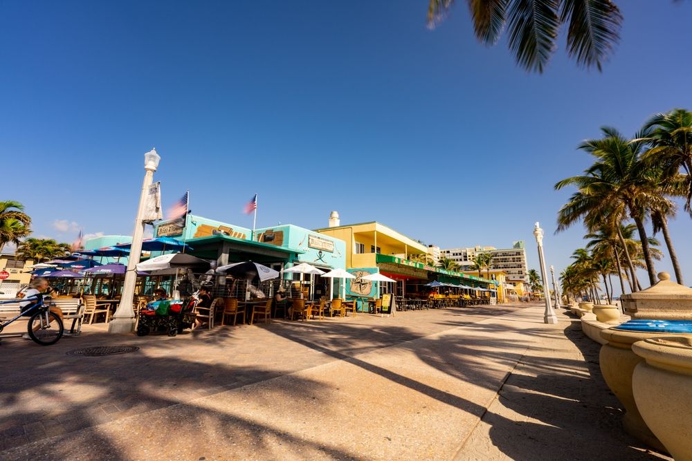 Shops along Hollywood Beach Boardwalk